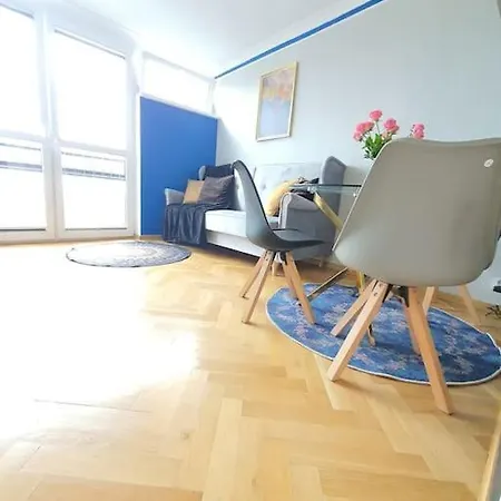 Chlodna Cozy Warszawa